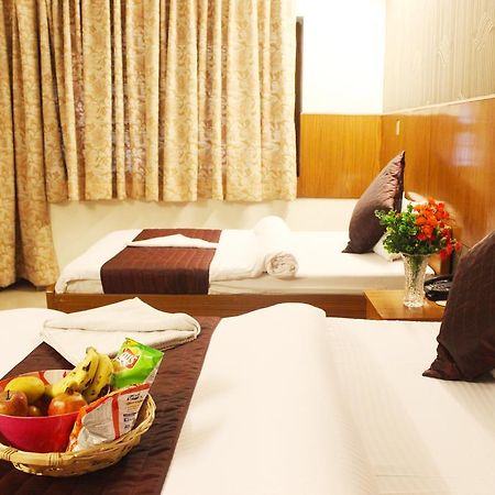 Hotel Delhi Marine Club C6 Vasant Kunj นิวเดลี ภายนอก รูปภาพ