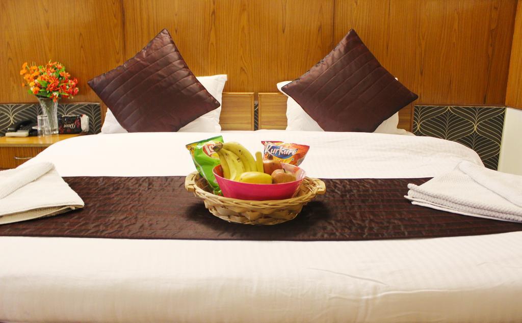Hotel Delhi Marine Club C6 Vasant Kunj นิวเดลี ภายนอก รูปภาพ